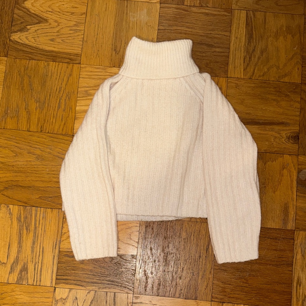 Zara cream mohair turtleneck sweater size small